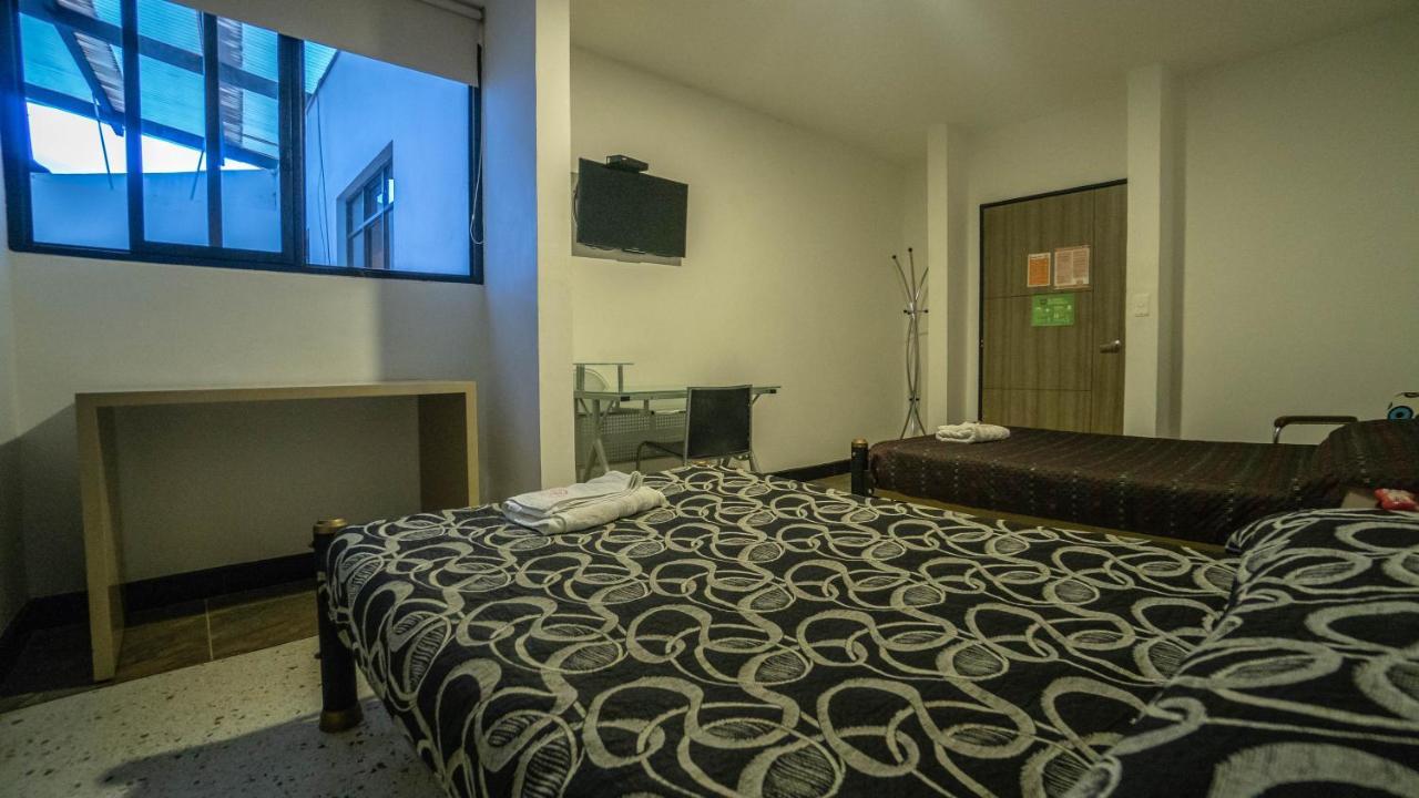 Wanderlust Hostel Armenia  Exterior foto